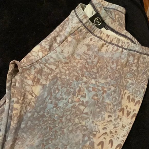 Alexander McQueen Pants - McQ Alexander McQueen Light Blue Feather Psychedelic Printed Stretch Leggings M